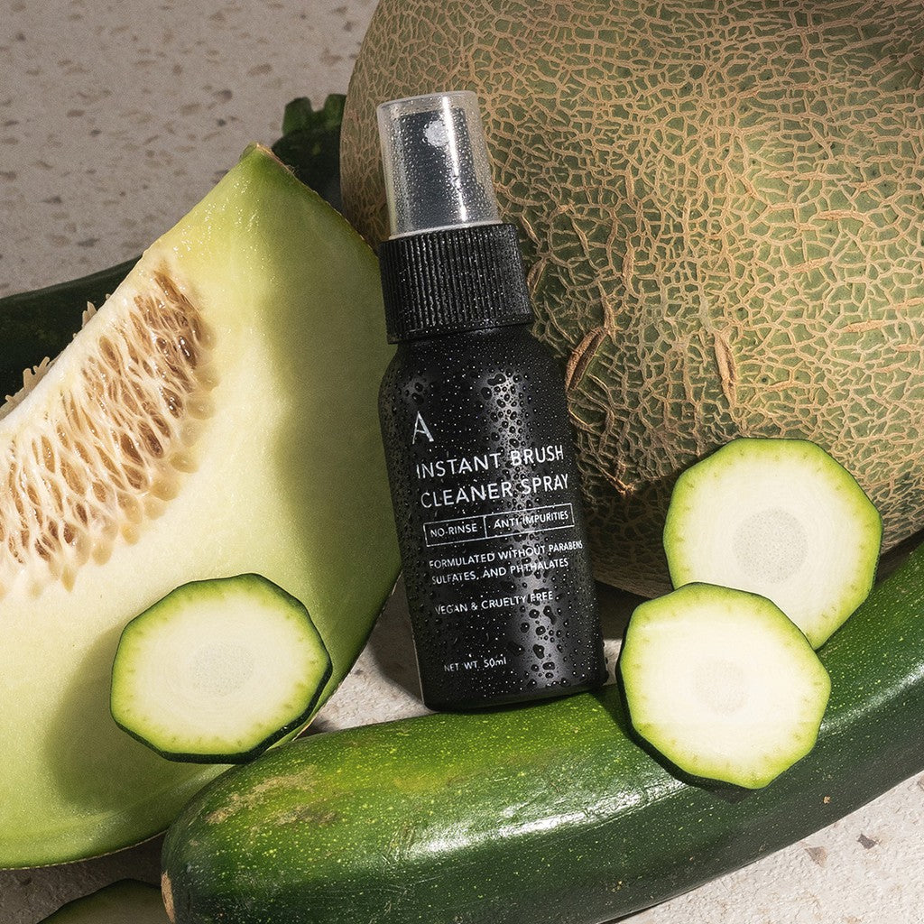 Aeris Beauté Instant Brush Cleaner Spray - Glow Mates Exclusive