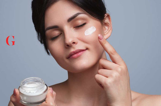 7 Tips Pakai Skincare untuk Kamu yang Sibuk dan Terburu-buru, Utamakan Perawatan Basic