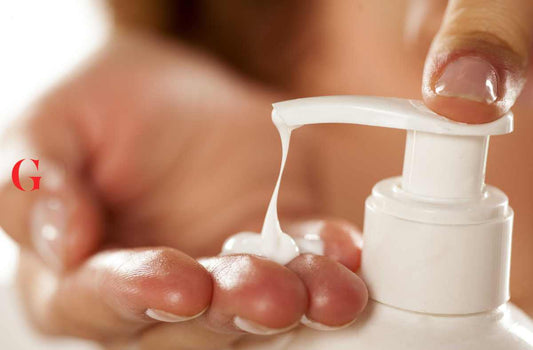 Pakai Skincare Wajib di Cuaca Panas, Baiknya Sunscreen atau Lotion Dulu Ya?